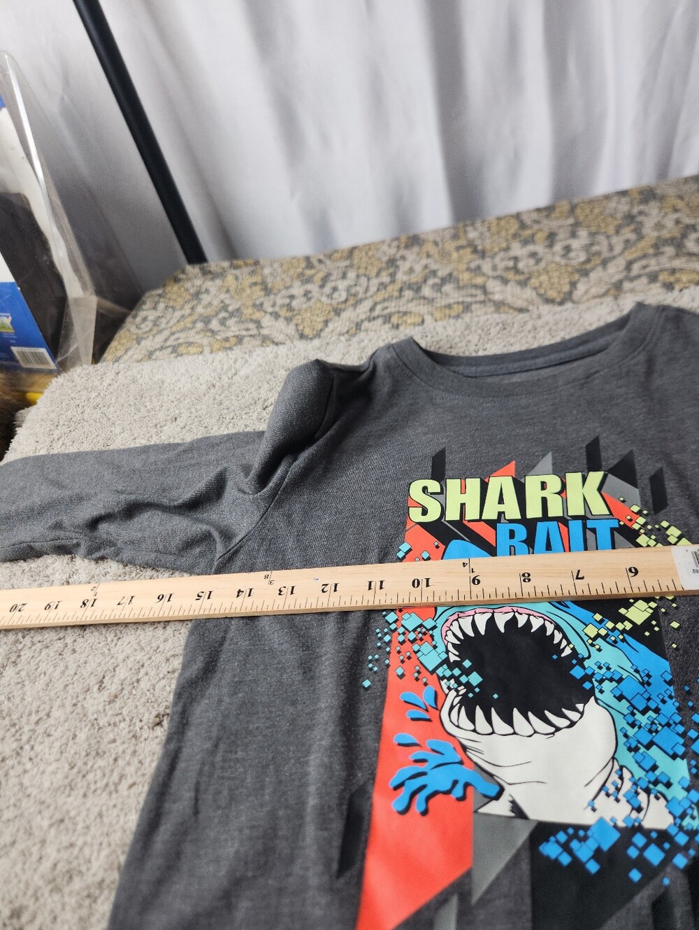 Boy's Grey Long Sleeve "Shark Bait" Tee - Cat & Jack - S (6/7) - Picture 9 of 11